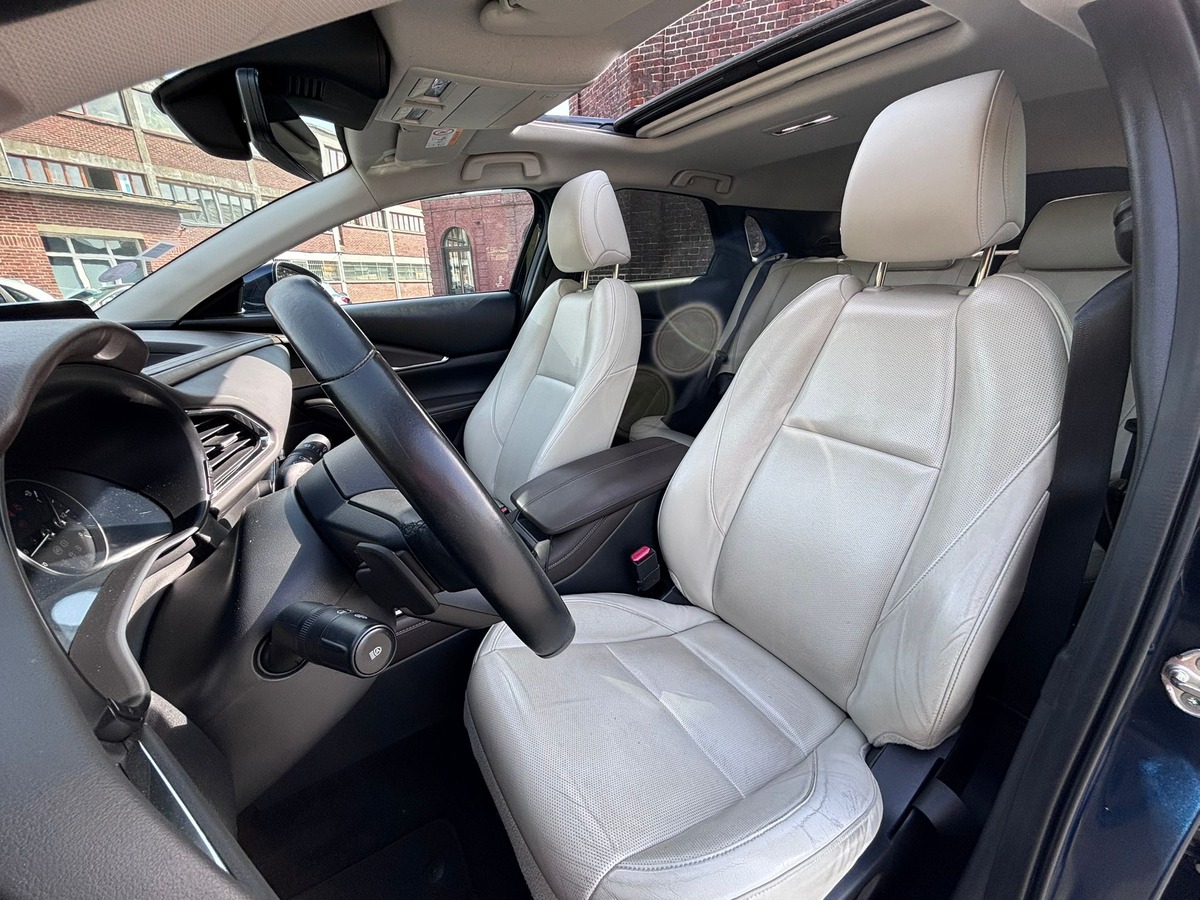 Mazda CX-30 2.0 e-SKYACTIV-X M-Hybrid EXCLUSIVE 186ch - Entretiens Mazda - Première main