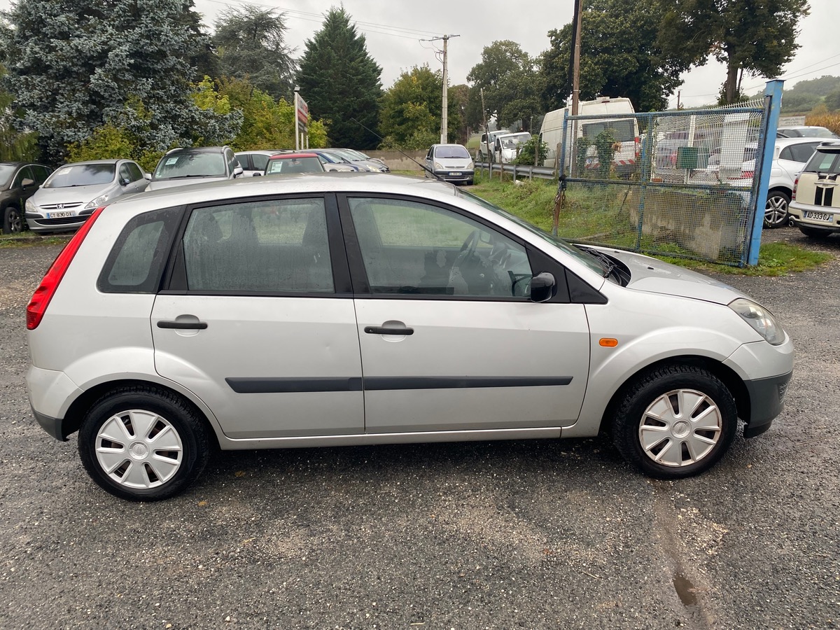 Ford Fiesta 1.3 70cv 126000km