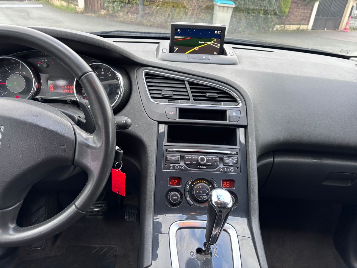 Peugeot 5008 1.6 e-HDi Business Pack - Révisé - Garantie