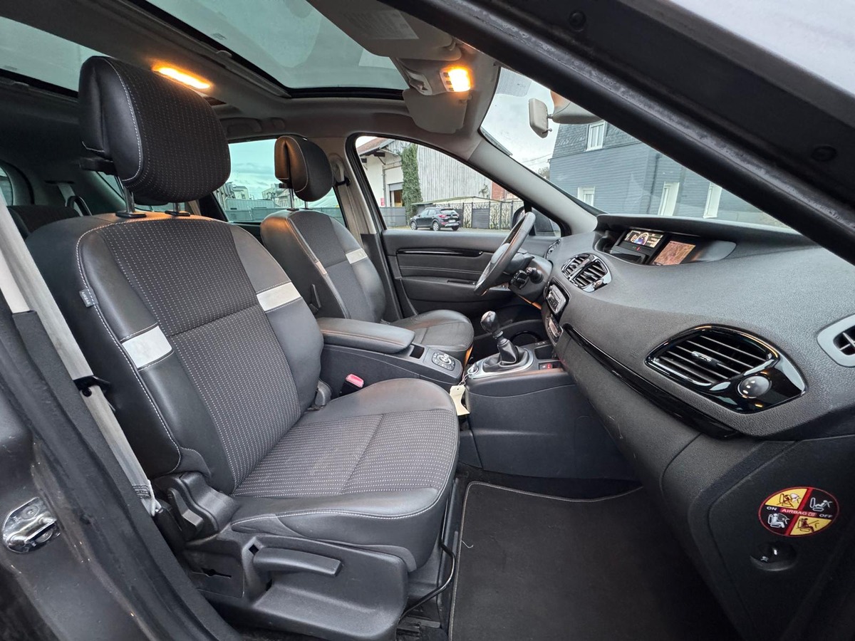 RENAULT Grand Scenic 1.5 DCI 110-7 Places- BOSE Edition-Garantie