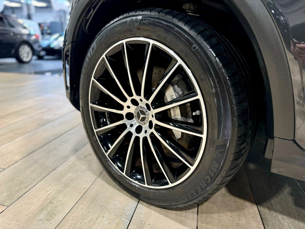 Mercedes-Benz Classe GLC 300 E AMG LINE 4MATIC 211+122ch 1ere main Fr p