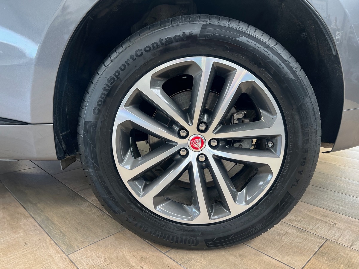 Jaguar F-Pace AWD 2.0 D 180 ch R-SPORT BVA8