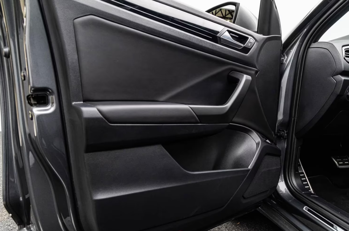 Volkswagen T-Roc 2.0 TSI 300ch R 4-Motion DSG7/Toit ouvrant/Beats/Attelage