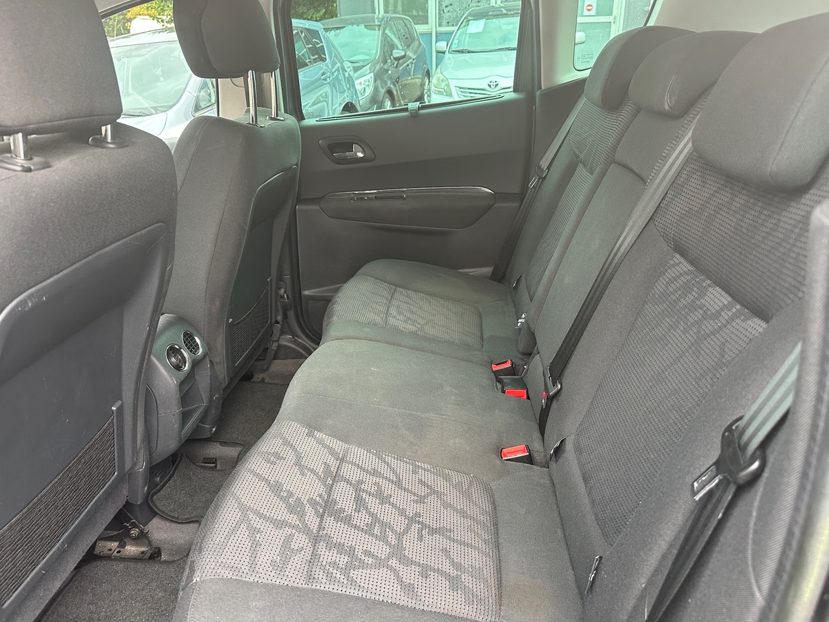 Peugeot 3008 1.6 HDI 112 CV allure 4XCART