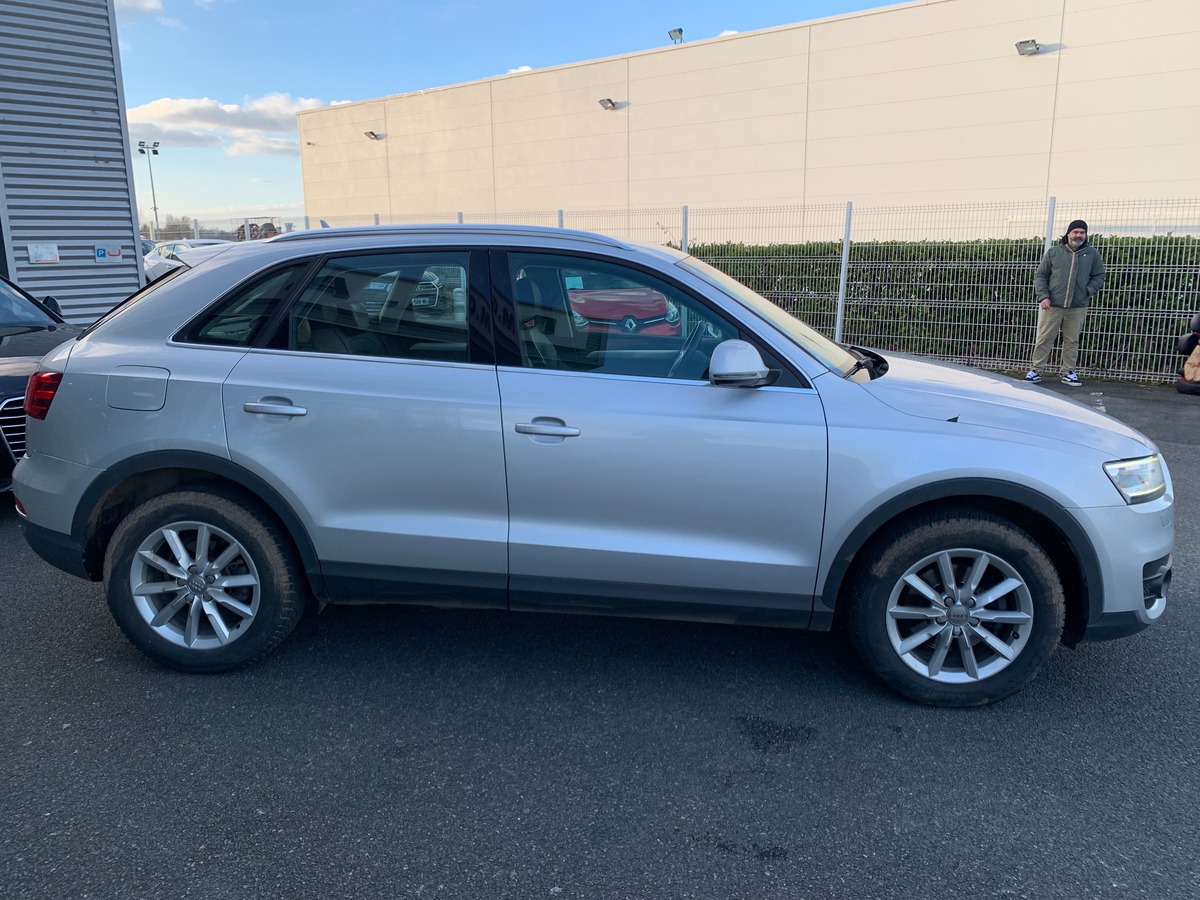 Audi Q3 177 | Sport design | Radar stationnement avant arriére | Régulateur vitesse | Attelage | Gps