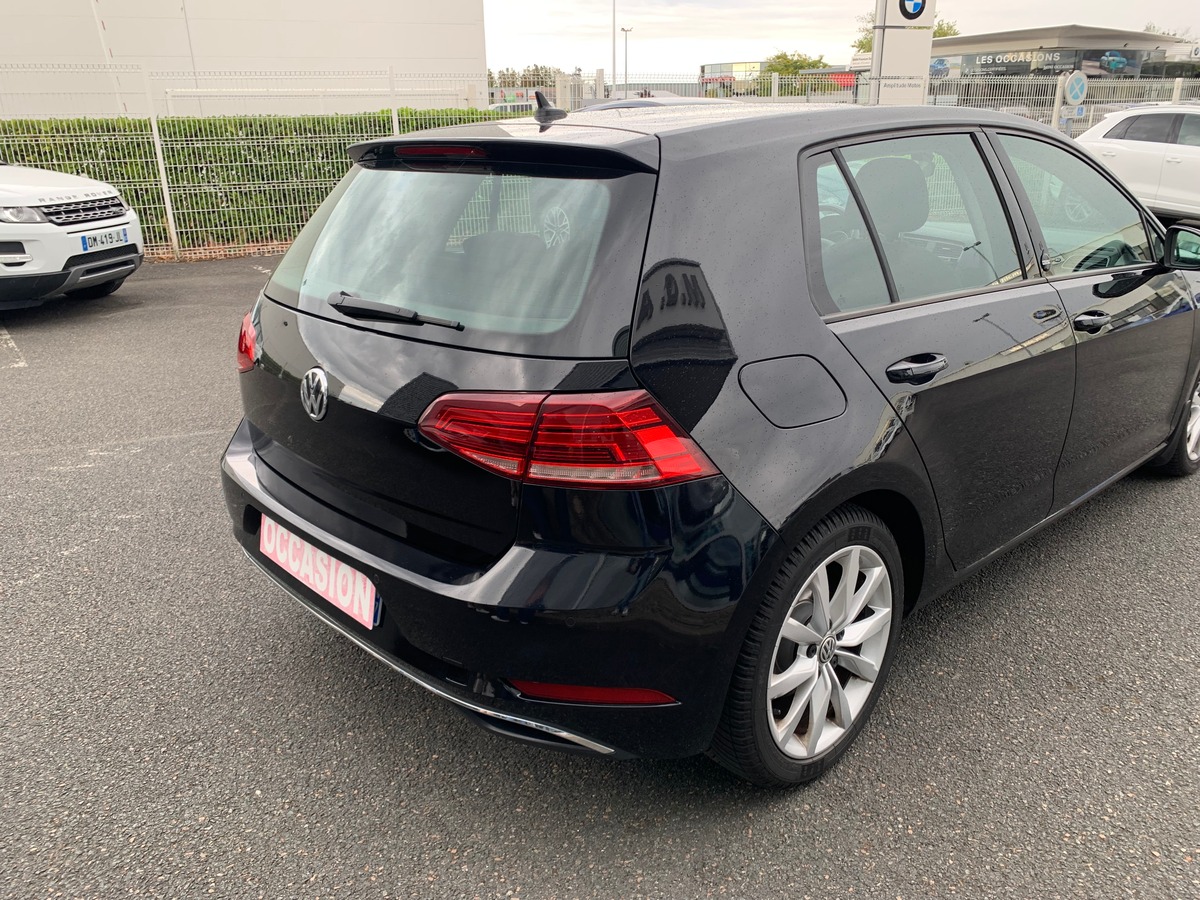 Volkswagen Golf 125 | Sound | Caméra recul | Régulateur | GPS | Apple car play | Attelage amovible