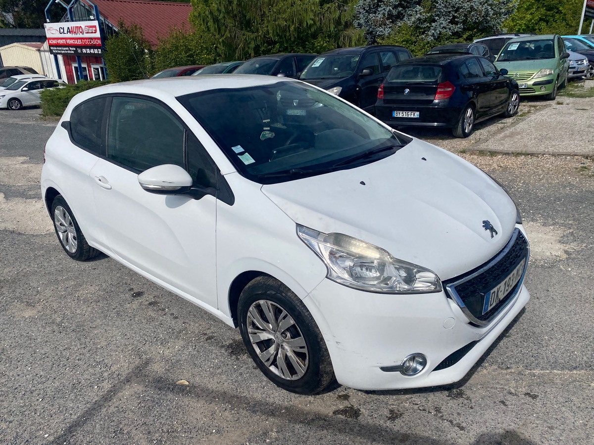 Peugeot 208 1.4 hdi 70cv