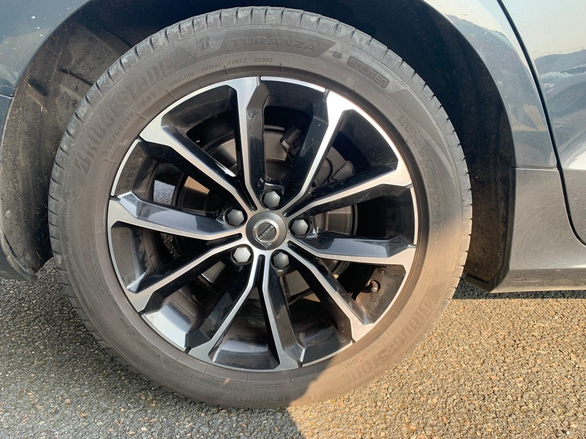 Volvo V60 150 ch | Momentum business | Caméra de recul | Avertisseur Angles Morts | Apple car Play