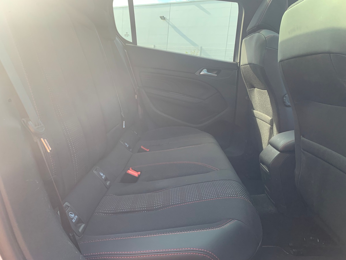 Peugeot 308 130 ch | GT Line | Toit panoramique | Apple car play | Avertisseur angles morts | Radars