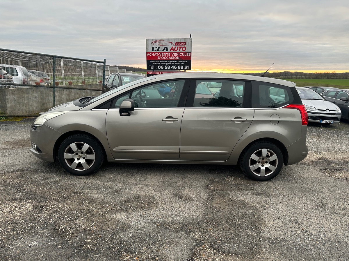 Peugeot 5008 1.6 hdi 110cv 7 places 247100km