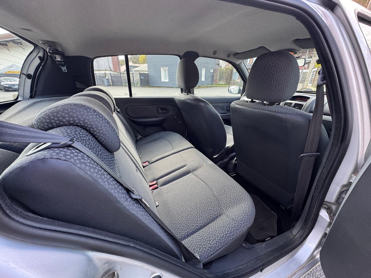 RENAULT Clio II Phase 2 1.2 Campus - 5 portes - Distribution neuve - Garantie