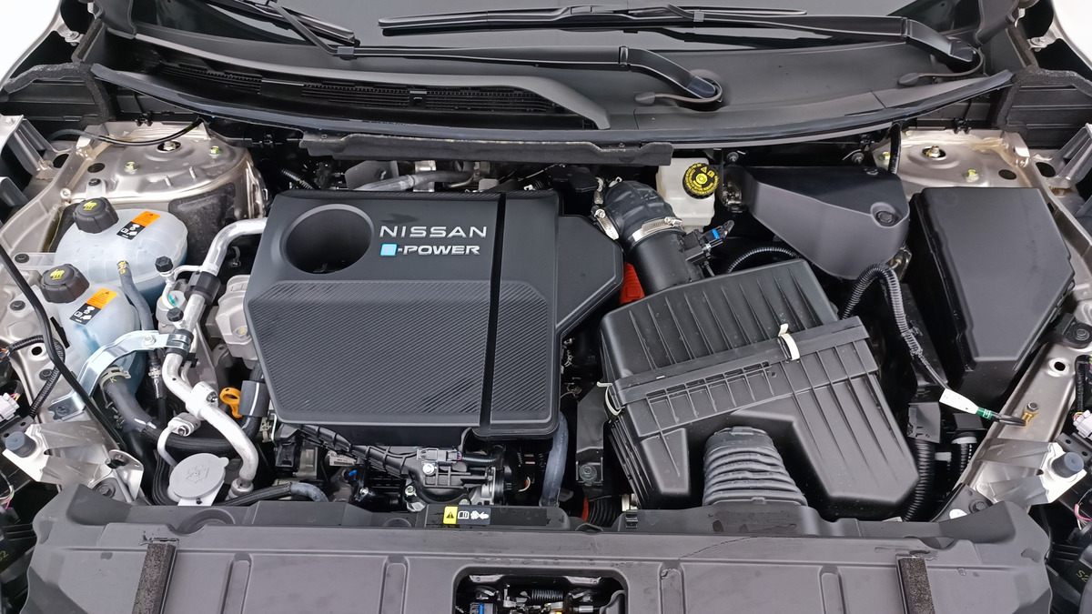Nissan NISSAN X TRAIL e-Power 204 chevaux N-Trek | Jantes alliage 18" N-TREK | PLUSIEURS COLORIS