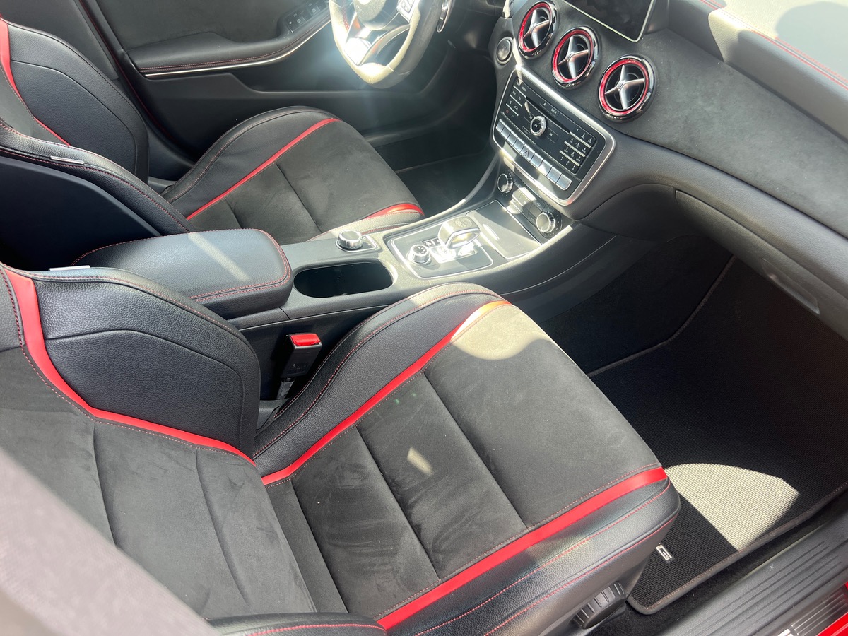 Mercedes-Benz CLA 45 AMG 381cv  4MATIC, SUIVI COMPLET MERCEDES, SIEGES CHAUFFANTS, HARMAN KARDON