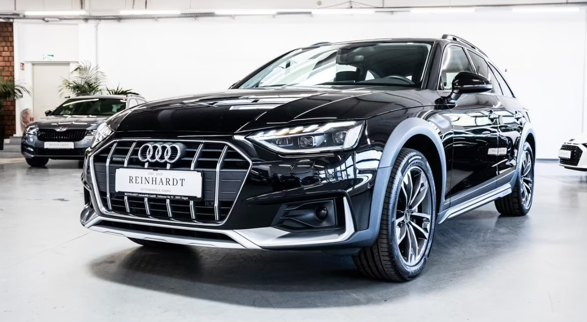 Audi A4 Allroad V 40 TDI 204ch Design quattro S tronic 7 Attelage Phares LED matrix