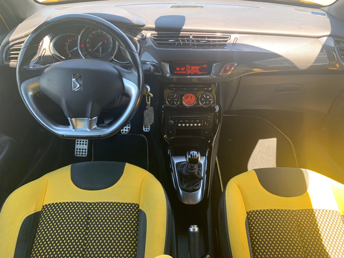 DS DS 3 110 ch | Sport chic | Régulateur vitesse | Climatisation | Bluetooth | Vitres électriques