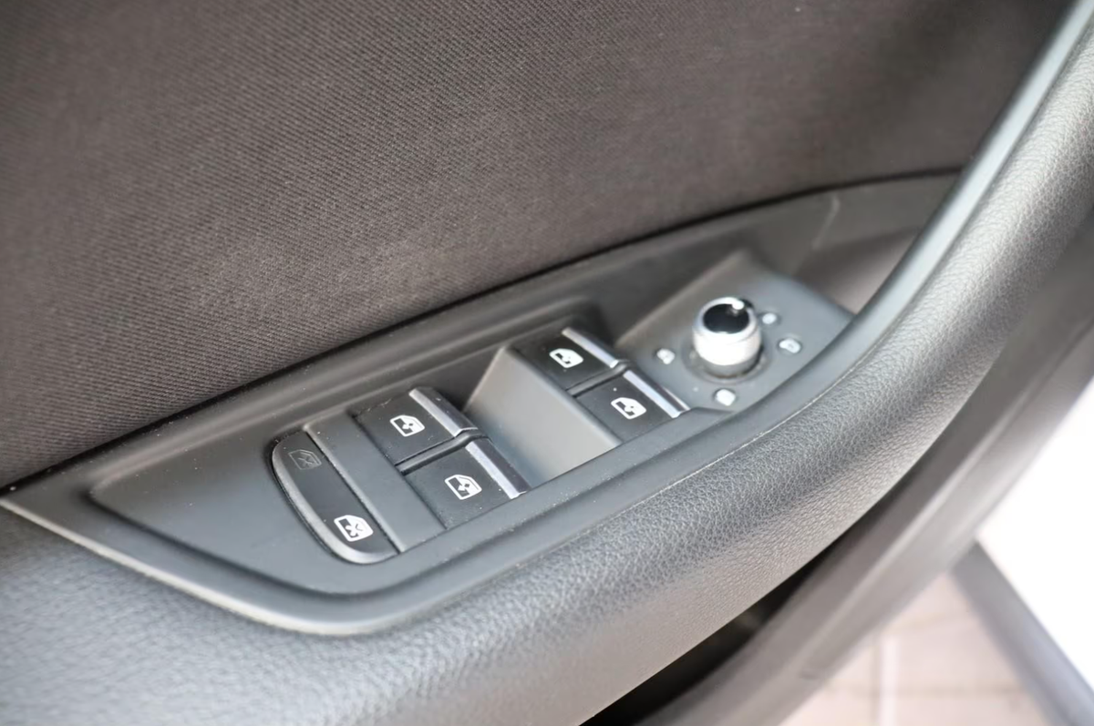 Audi A4 Allroad 40 TDI 204ch Design quattro S tronic 7/Caméra/Attelage