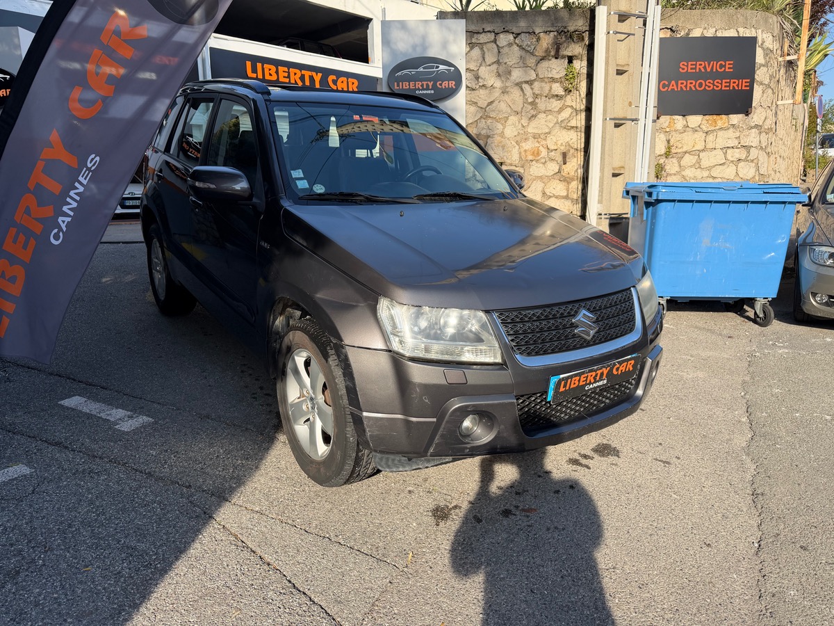 Suzuki Grand Vitara 1.9 DDIS 129 CV / 1er Main / 4WD / Toit Ouvrant / 5 Portes / GPS /Cim