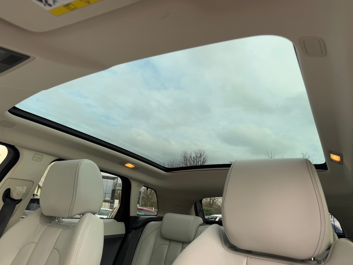 Land-Rover Range Rover Evoque Luxe Privilége 2.2 SD4 4WD BVA6 190 cv Boîte auto Full Options