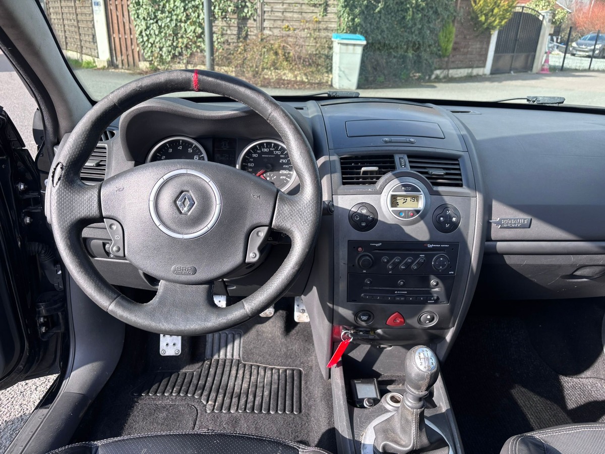 RENAULT Megane II RS 2.0 Turbo DEUXIEME MAIN FRANCAISE - Révisée - Garantie