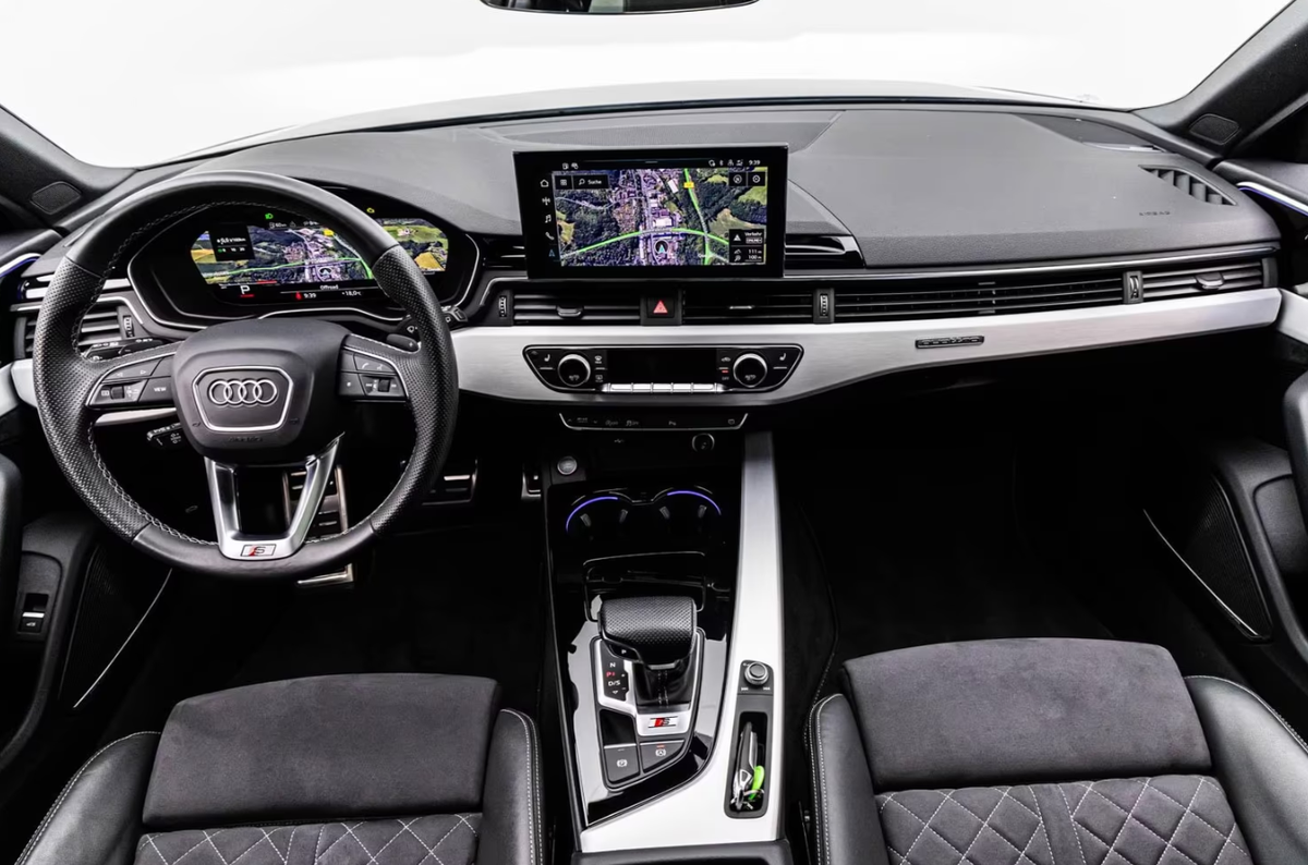 Audi S4 Avant V 3.0 TDI 341ch quattro tiptronic 8 Bang&Olufsen Toit ouvrant Attelage Feux matrix