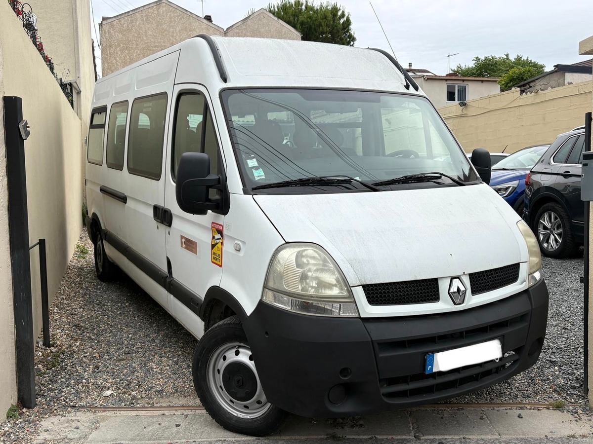 RENAULT Master Minibus
