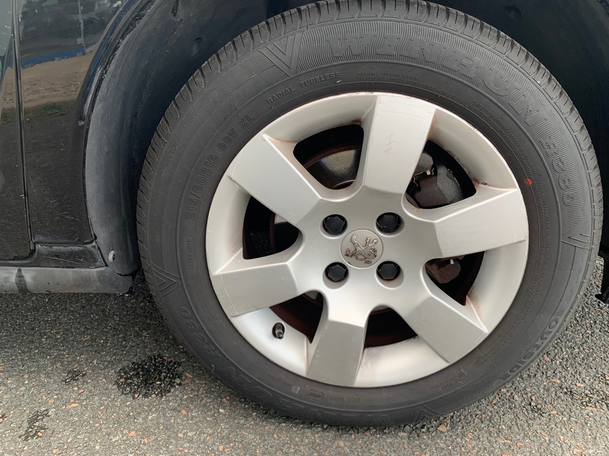 Peugeot 3008 115 ch | GPS | Bluetooth | Régulateur de vitesse | Sièges rang 2 rabattables à plat