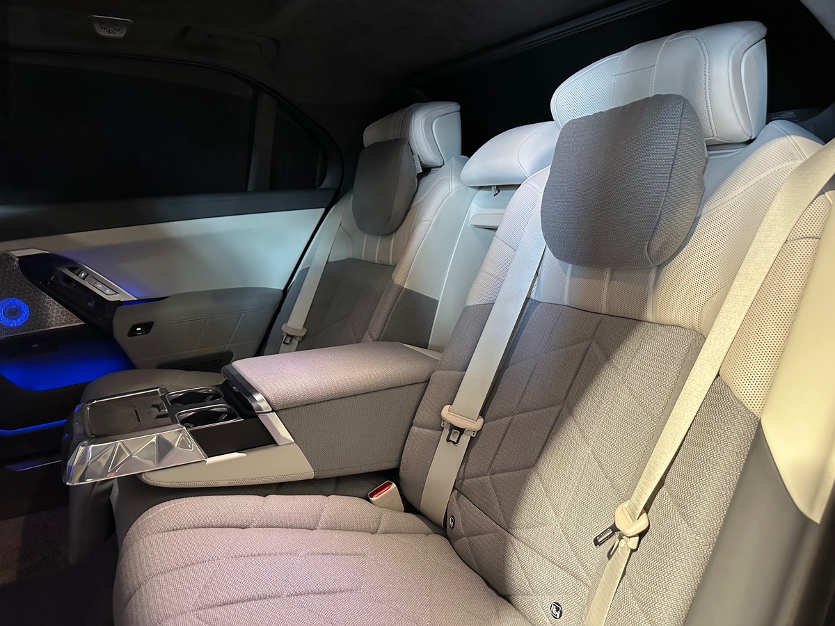 Bmw Série 7 750 xe  **** Full Options **** Tva Récupérable