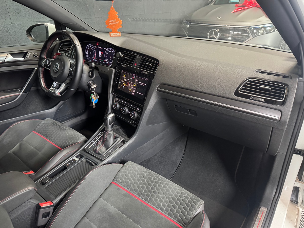 Volkswagen Golf 7 GTI PERFORMANCE 2.0 245 DSG7