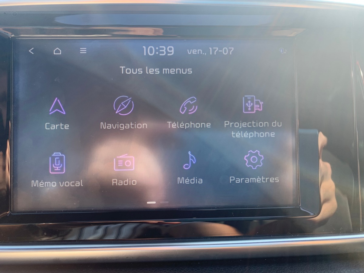 Kia Sportage 136 | GT LINE | Toit panoramique | Caméra recul | GPS | Régulateur vitesse | Attelage