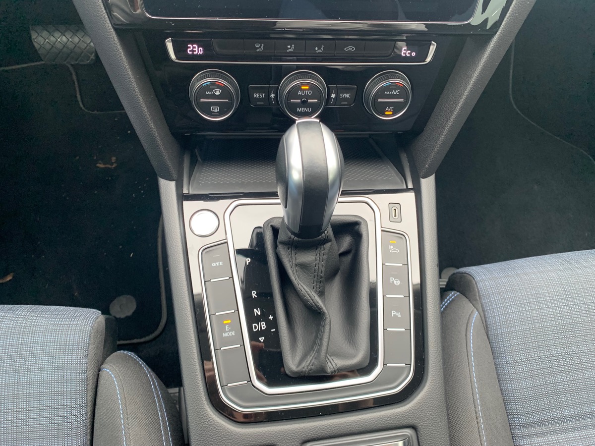 Volkswagen Passat 218 ch | GTE | Combiné instruments digital | Assistant Feu de Route