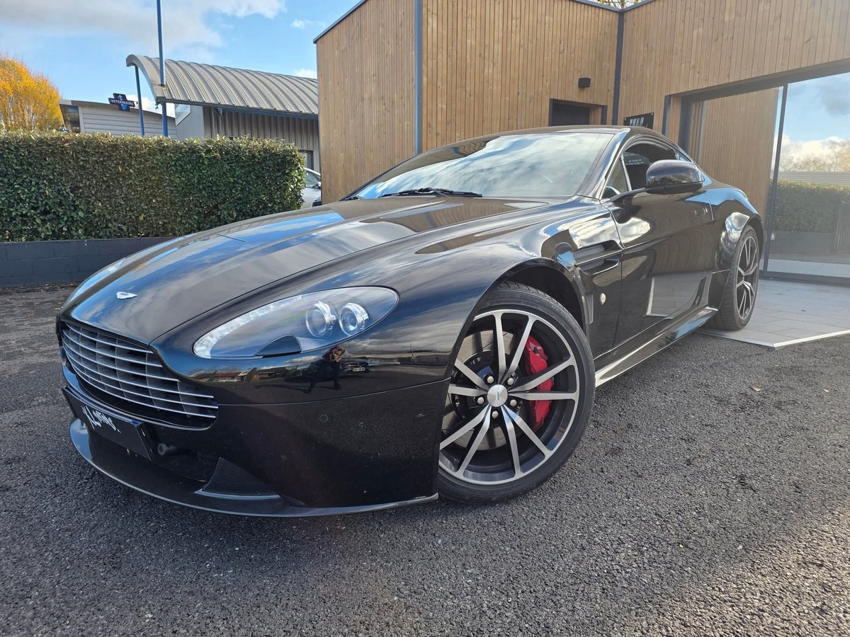 Aston Martin V8 Vantage