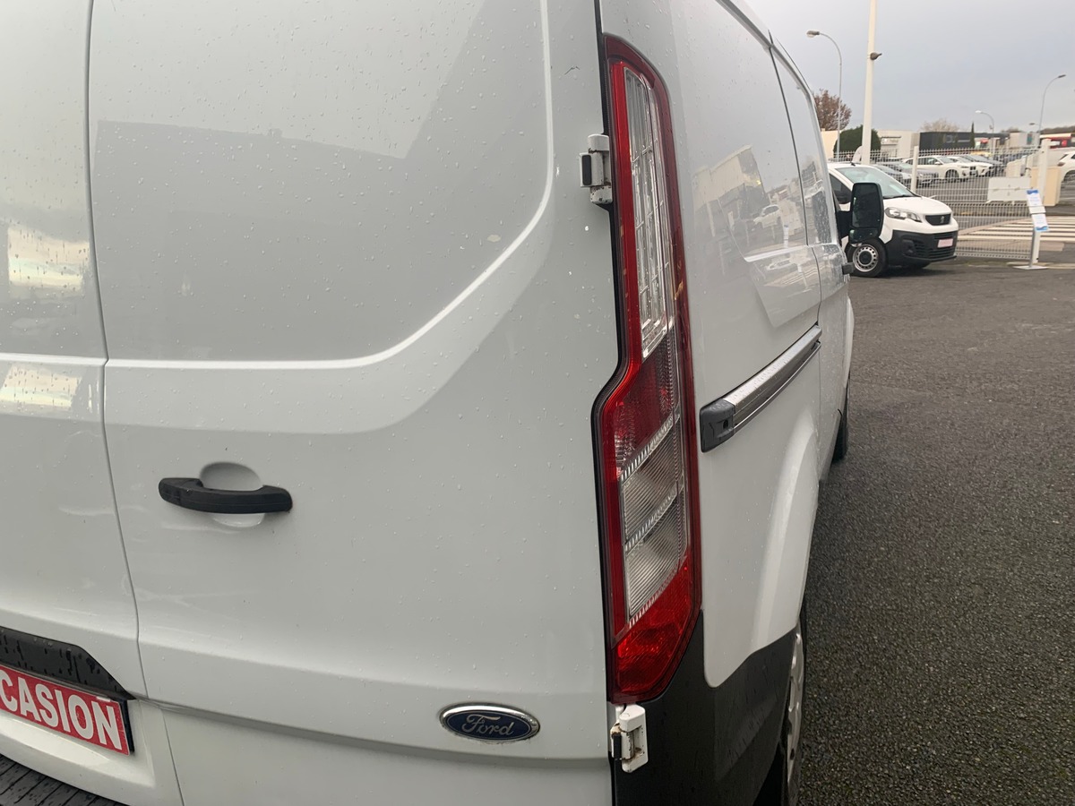 Ford TRANSIT CUSTOM 125 ch | Commandes du système audio au volant | Régulateur/limiteur de vitesse