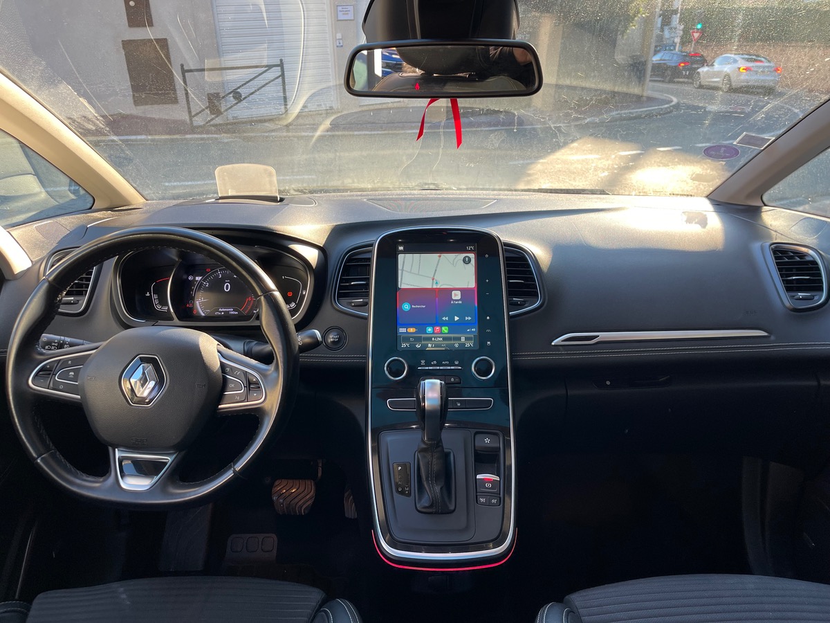 RENAULT Grand Scenic 1.3Tce 140 CV /Finition Bose / 7 Places /Toit Panoramique /Carplay /Grand Ecran
