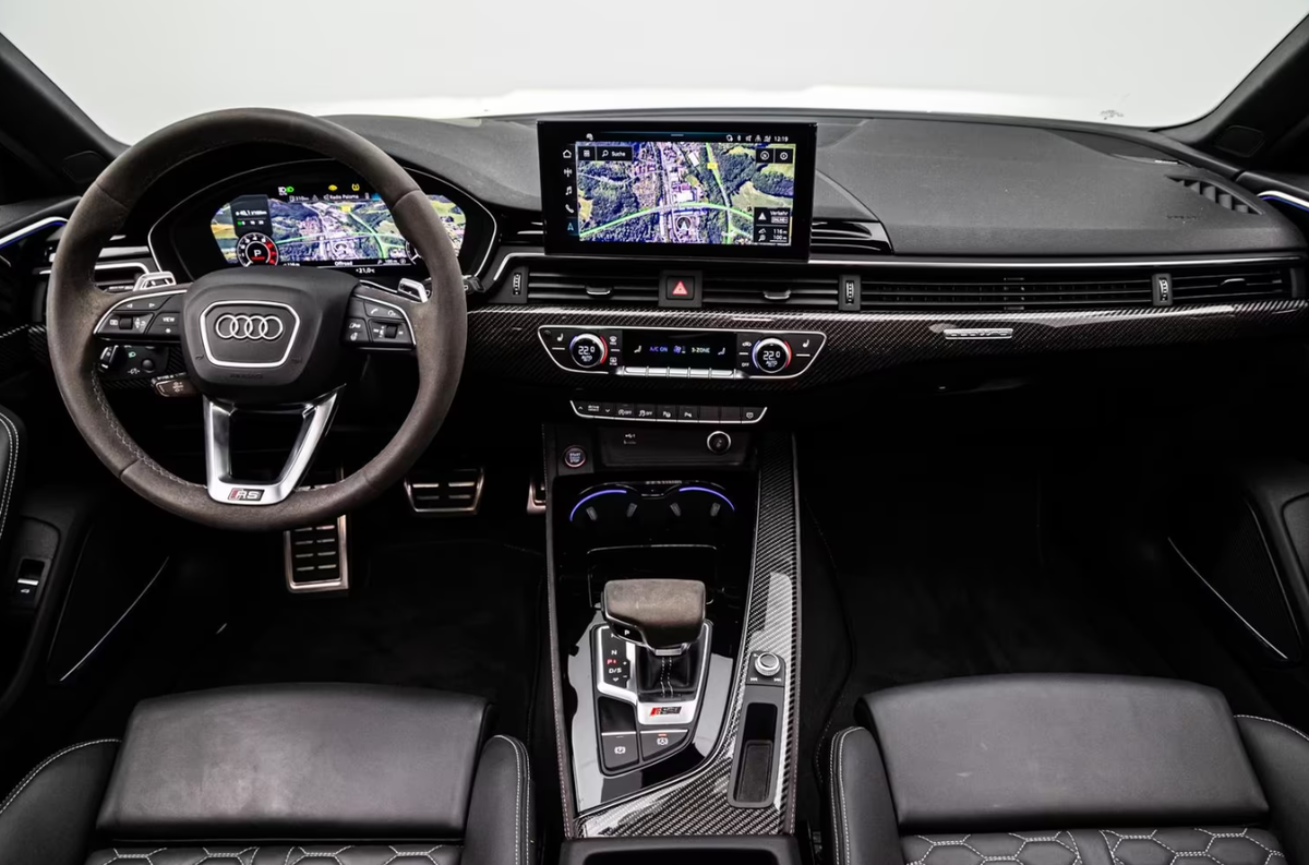 Audi RS4 Avant V 2.9 V6 TFSI 450ch quattro tiptronic 8 Bleu Nogaro Bang&Olufsen Toit ouvrant