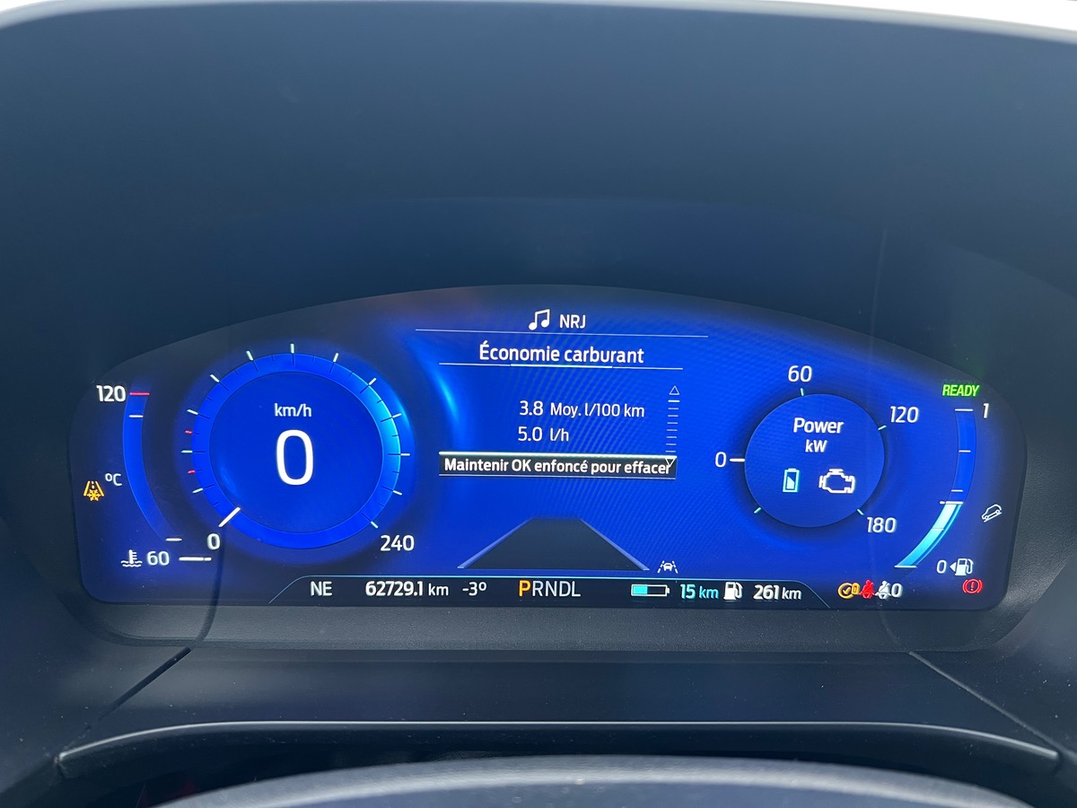 Ford KUGA PHEV 225 ch | VIGNALE | Toit Panoramique | Attelage | Roue secours | Pack Technologique