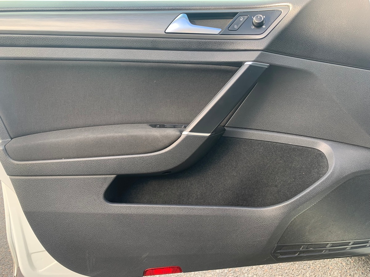 Volkswagen GOLF 7 105 ch | Confortline | Toit ouvrant | Régulateur de vitesse | Radar avant et arriére