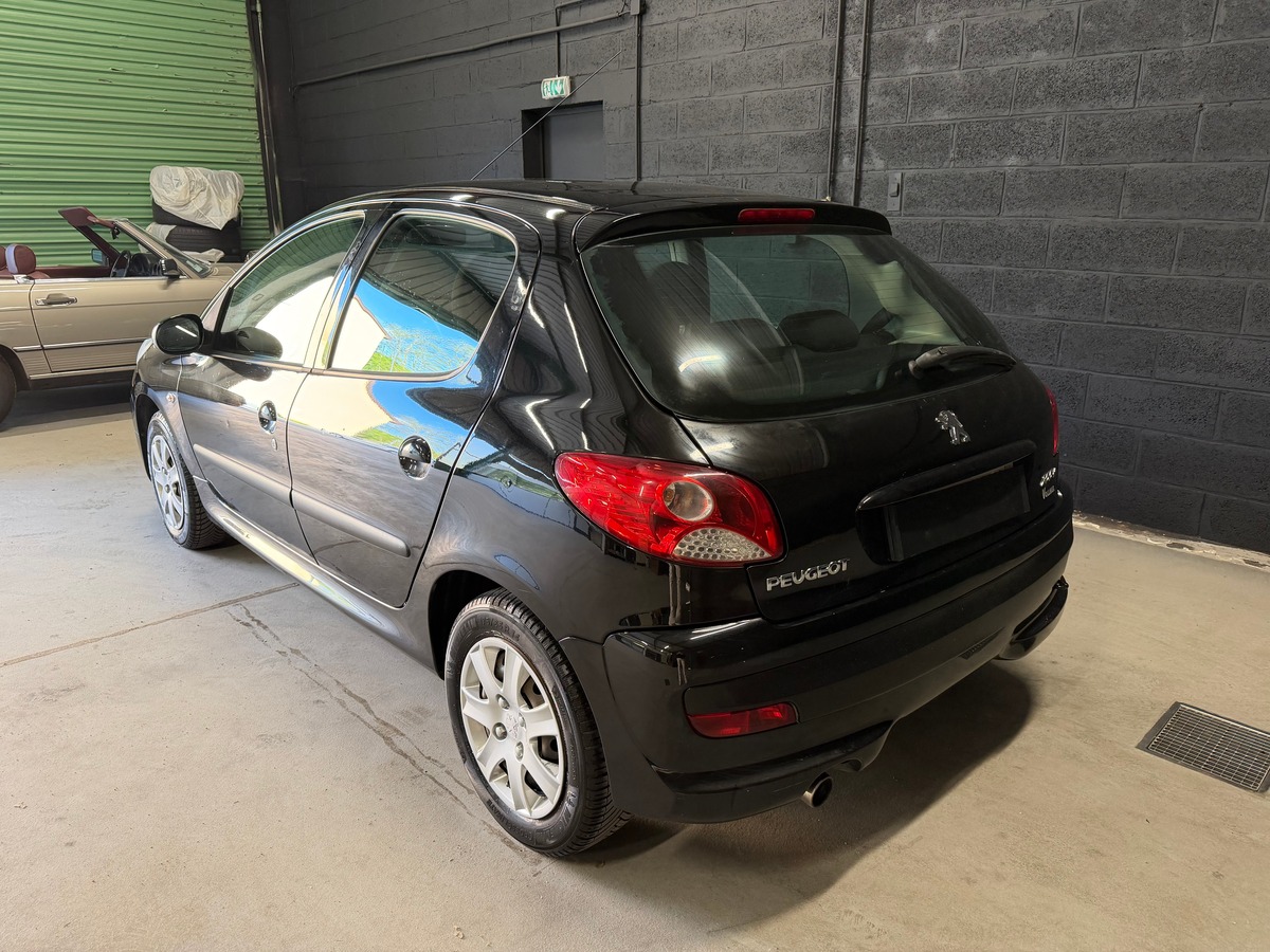 Peugeot 206 + 1.4 75ch 5 Portes Climatisation