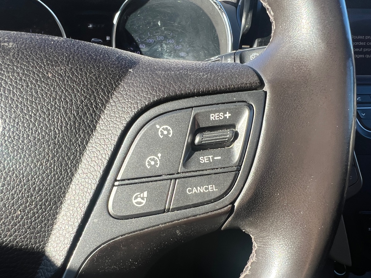 Hyundai Santa Fe EXECUTIVE 2,2 CRDI 4WD 197ch,CAMERA DE RECUL, SIEGES CHUAFFANTS AV/AR, TOIT OUVRANT