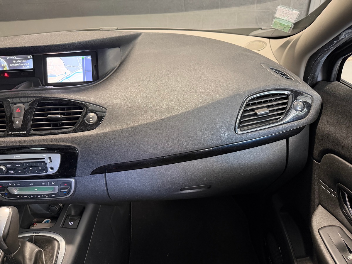 RENAULT Megane Scenic 1.9 dci EDC Bose 1ere Main / Kit distribution Ok