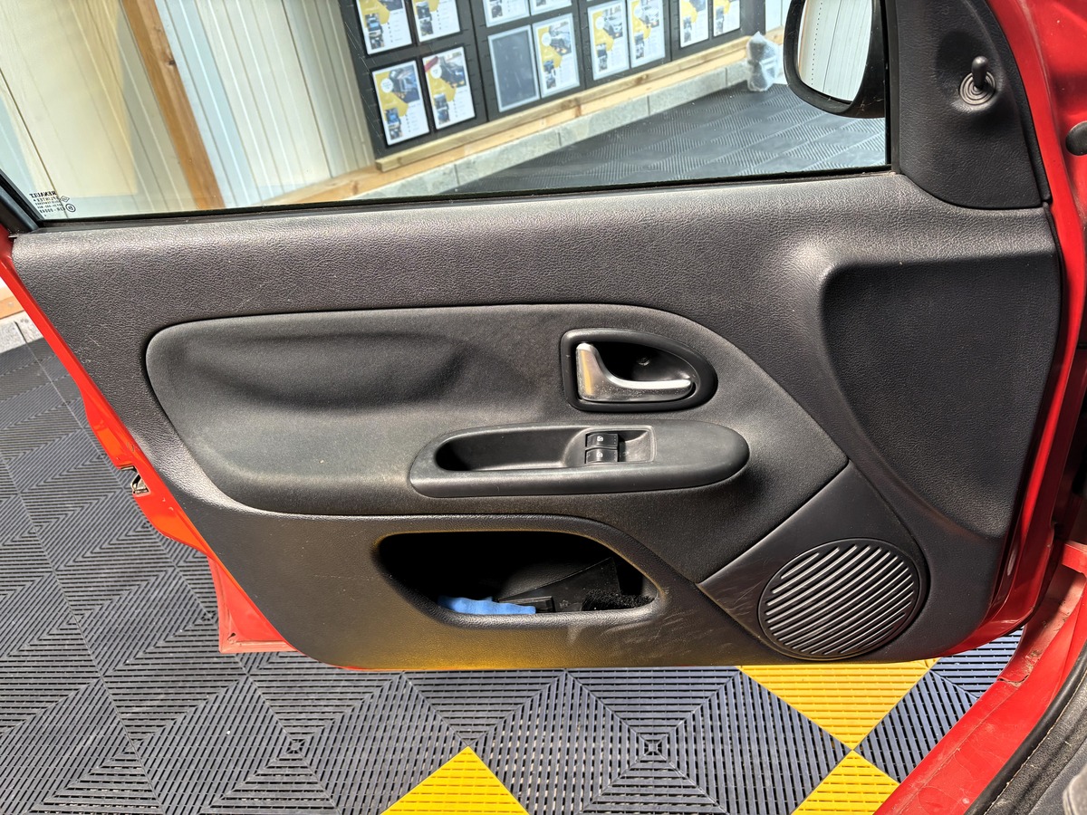 RENAULT Clio II II (2) 1.5 DCI 65 EXTREME 5P