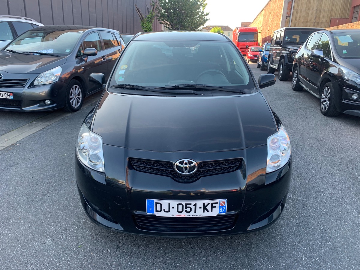 Toyota Auris 2.0 D-4D 126 CV 4X sans frais 