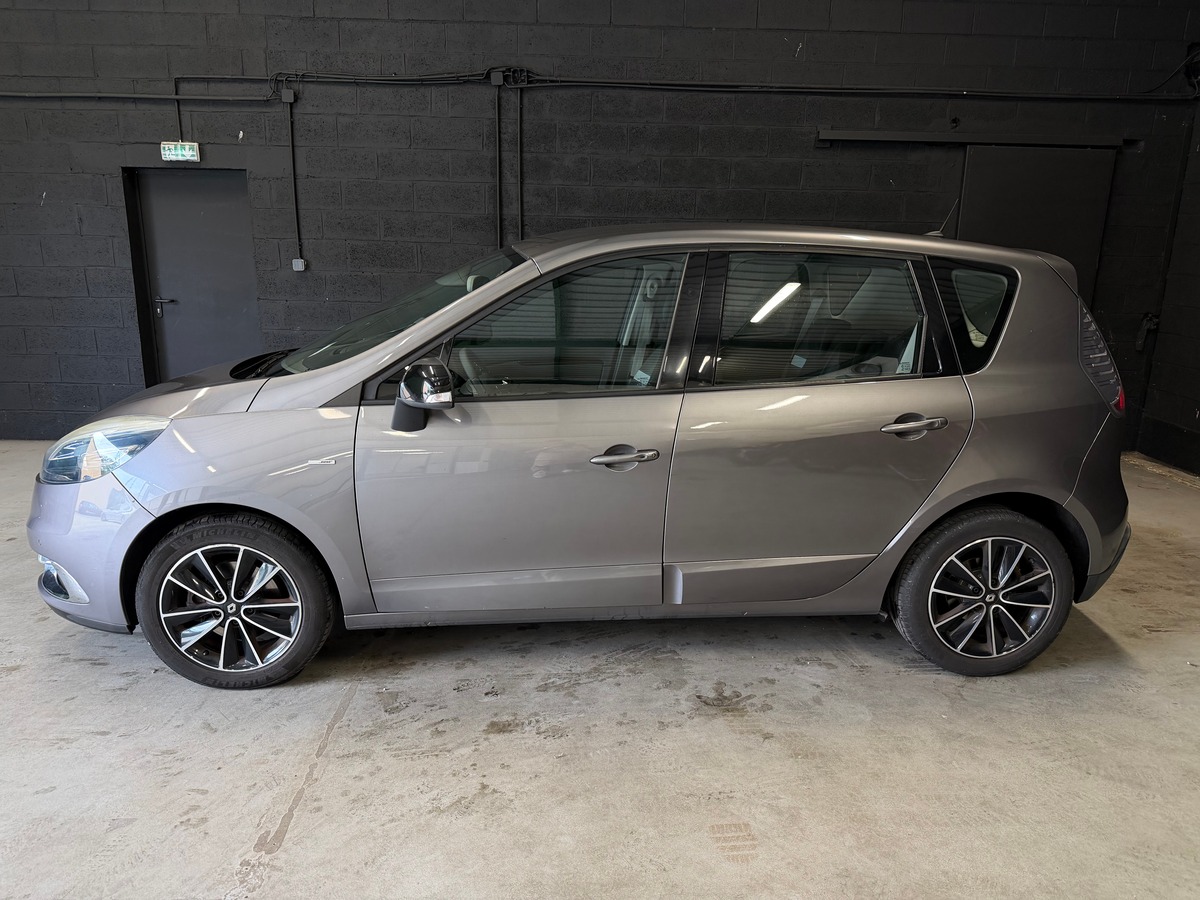 RENAULT Megane Scenic 1.9 dci EDC Bose 1ere Main / Kit distribution Ok