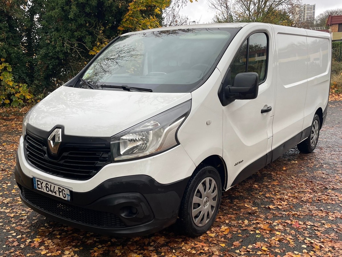 RENAULT Trafic Dci 125 L2H1 grand confort GPS HT