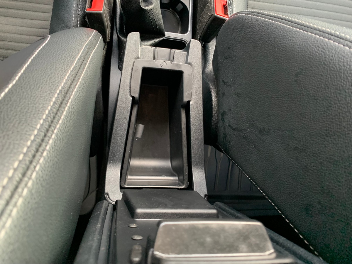 Ford EcoSport 125 | ST-LINE | Caméra de recul | Apple Car play | Régulateur de vitesse | Attelage