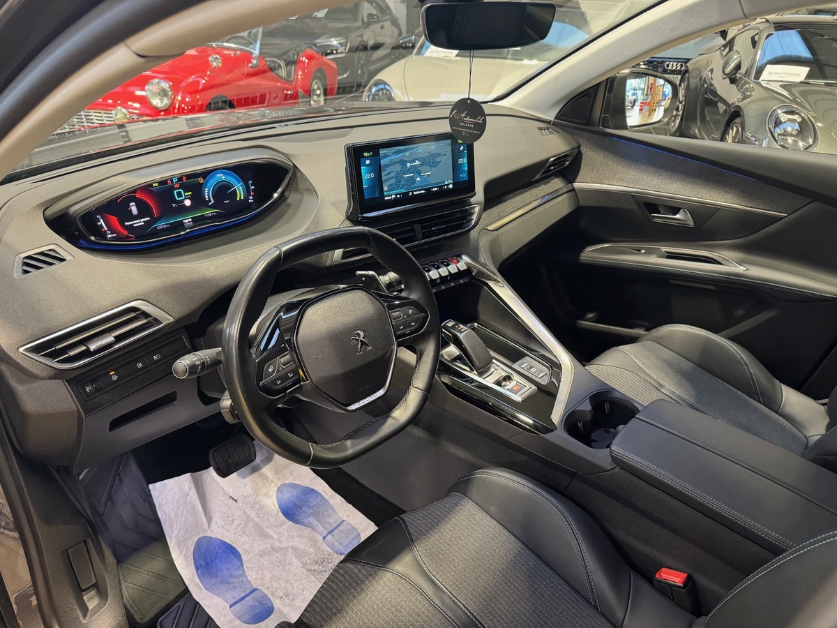 Peugeot 3008 Hybrid 225 e-EAT8 II Phase 2 Pack Allure 1