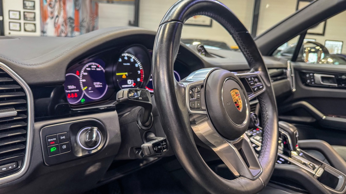 Porsche Cayenne III 3.0 V6 E-HYBRID 462 / FRANCE / 1ERE MAIN