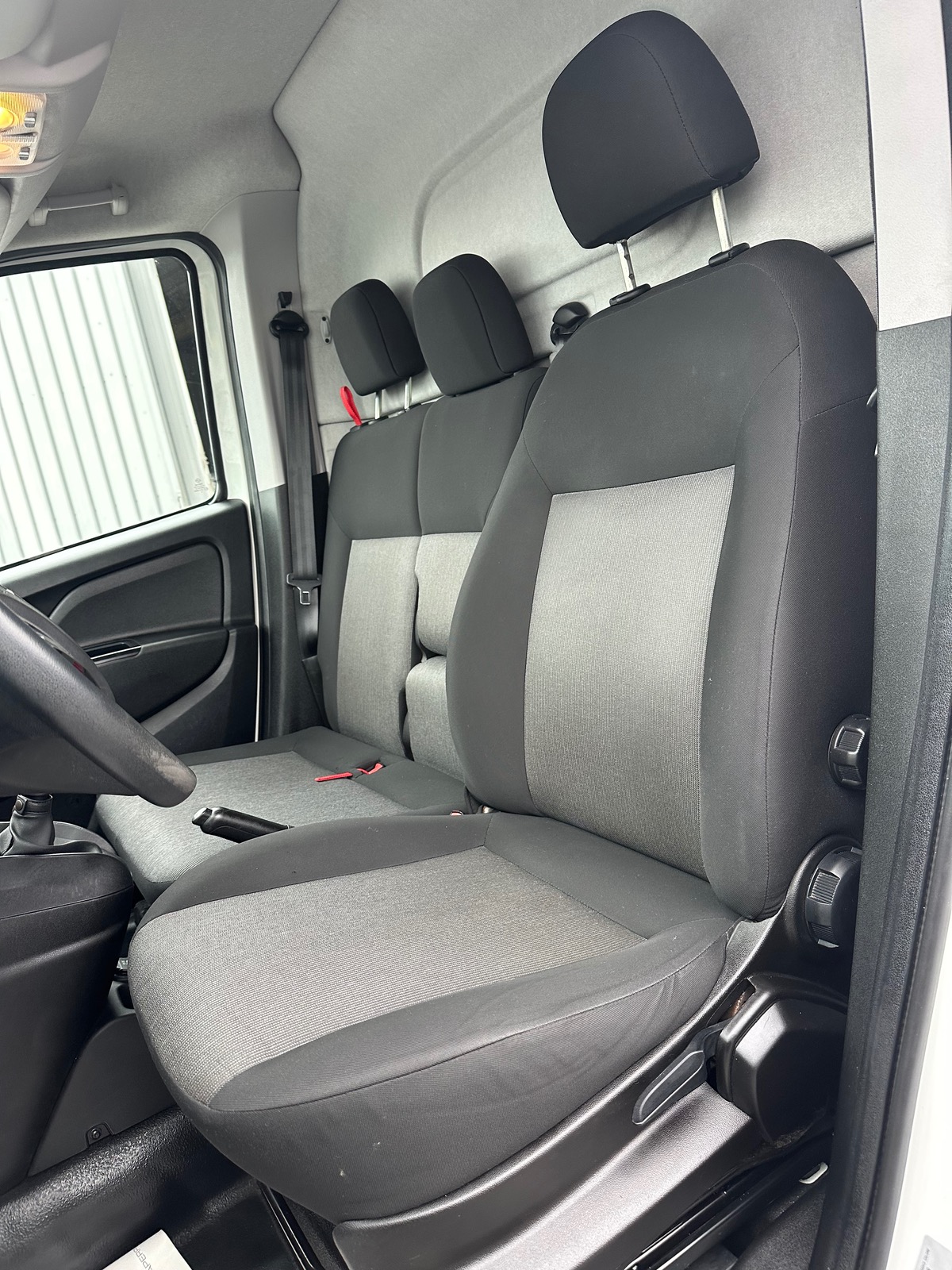 Fiat Doblo 1.3 MJT 95CH LOUNGE PRO 3 PLACES / PRIX HT