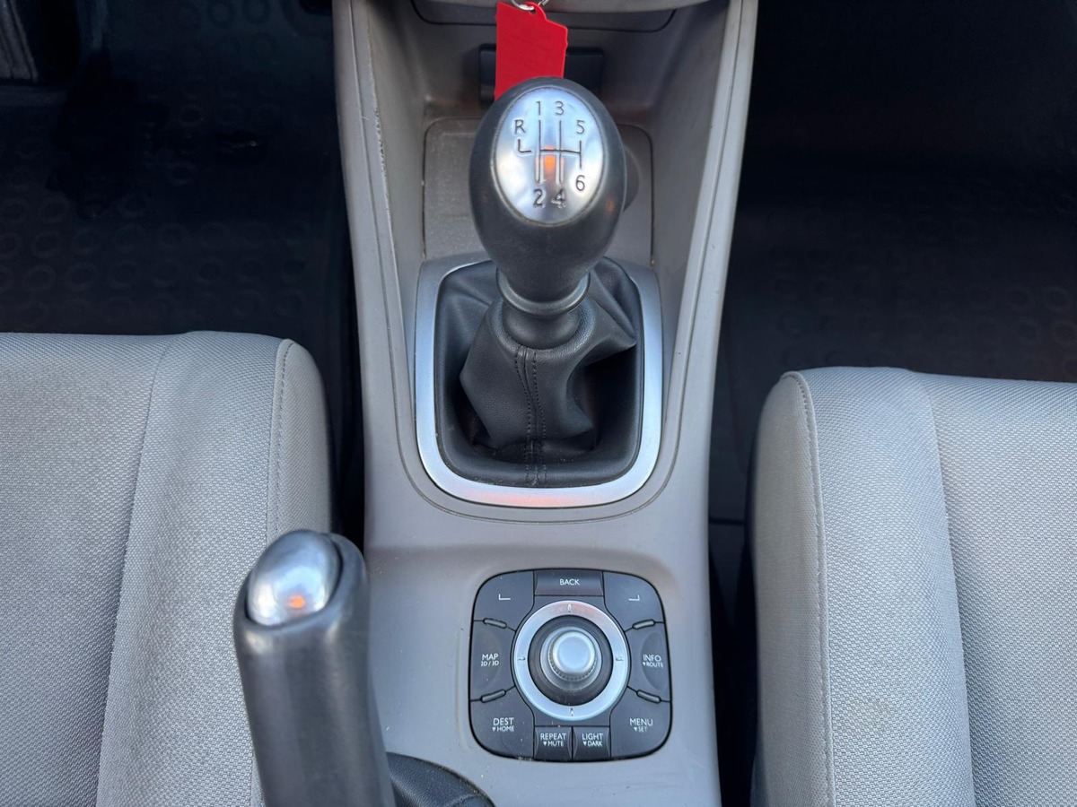 RENAULT Megane III 1.6 E85 (Flexfuel) 110cv Carminat Tom Tom  - Garantie