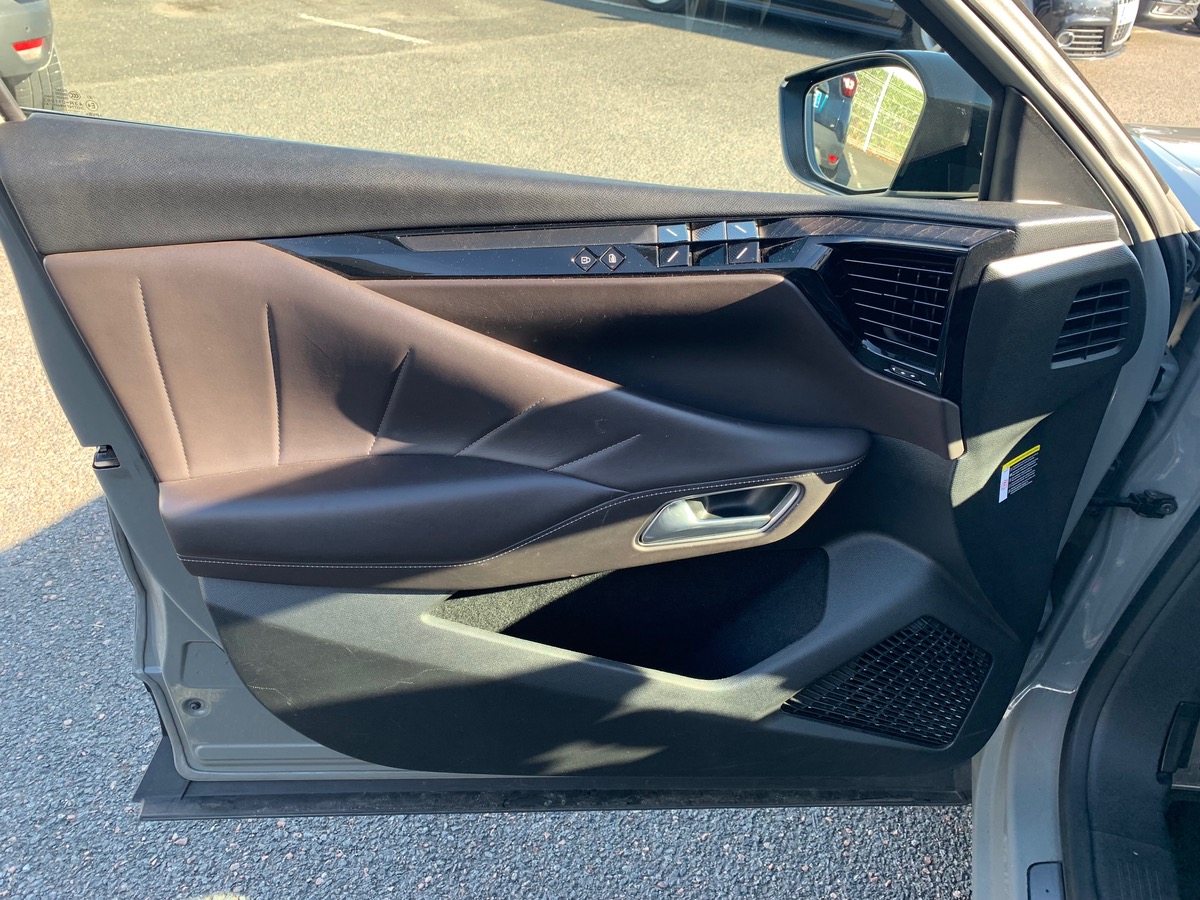 DS DS 4 130 | Cross Rivoli | FOCAL Electra | Régulateur vitesse adaptatif | DS MATRIX LED VISION