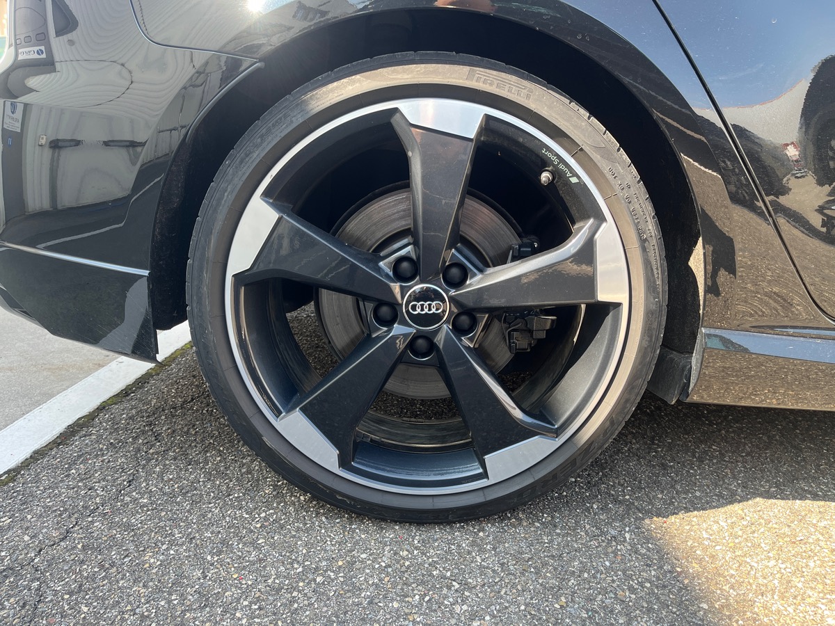 Audi RS3 SPORTBACK 2.5 TFSI 400 QUATTRO S TRONIC, Suivi complet, Toit panoramique, Matrix LED, B&O